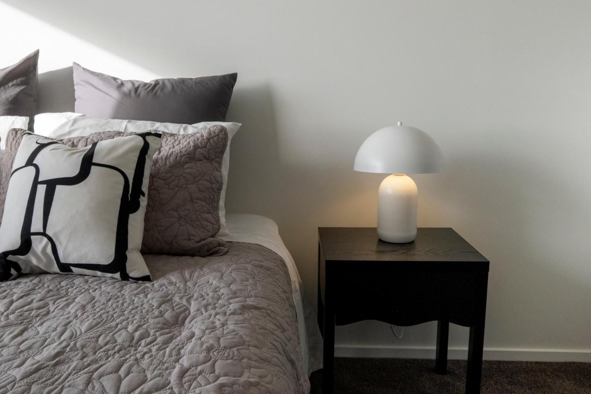 Luxury 2 Bed Townhome In Cbd كريستتشيرش المظهر الخارجي الصورة