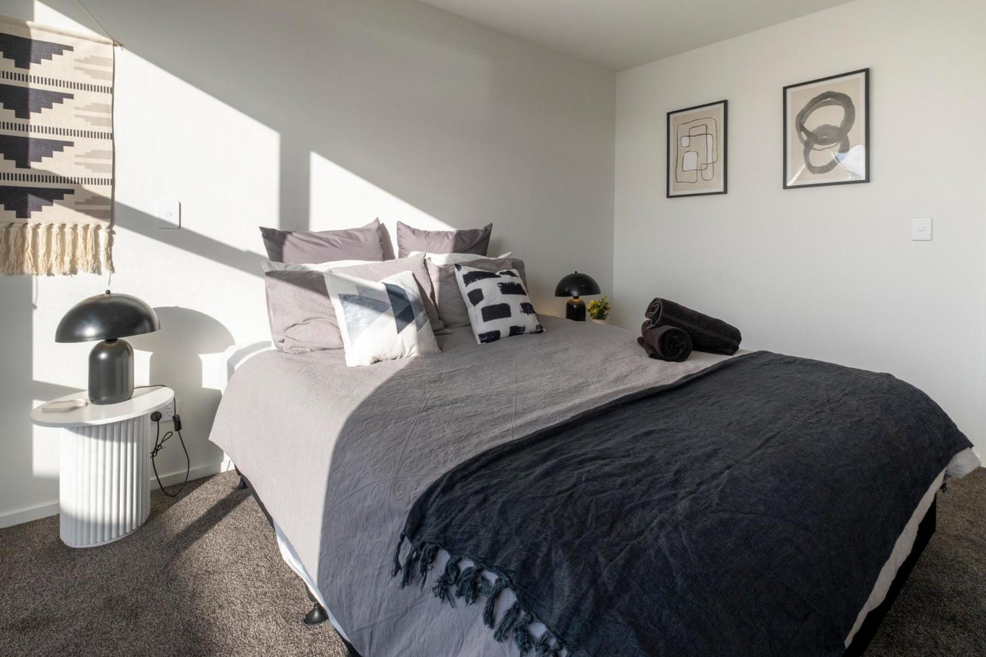 Luxury 2 Bed Townhome In Cbd كريستتشيرش المظهر الخارجي الصورة