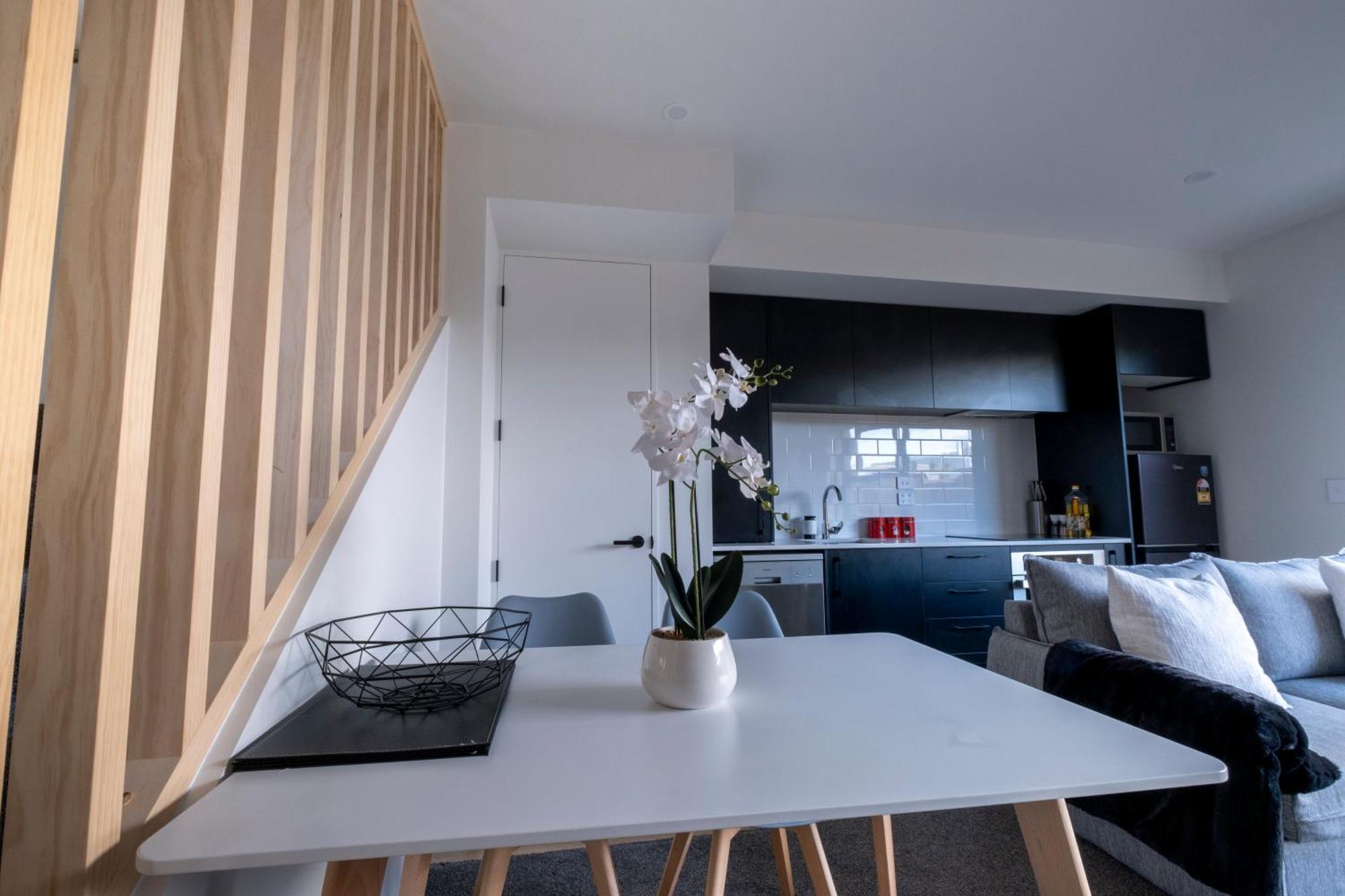 Luxury 2 Bed Townhome In Cbd كريستتشيرش المظهر الخارجي الصورة