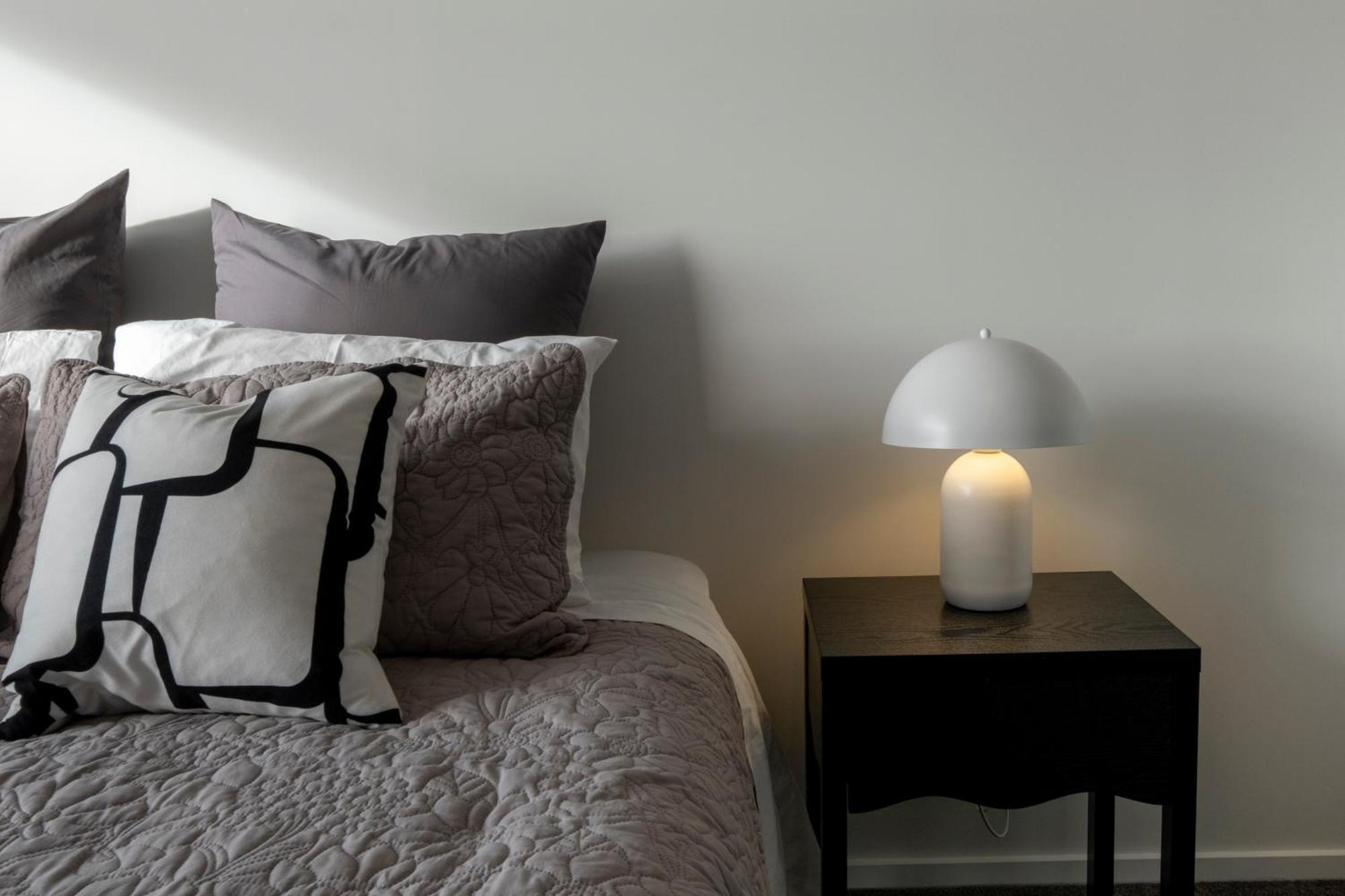 Luxury 2 Bed Townhome In Cbd كريستتشيرش المظهر الخارجي الصورة