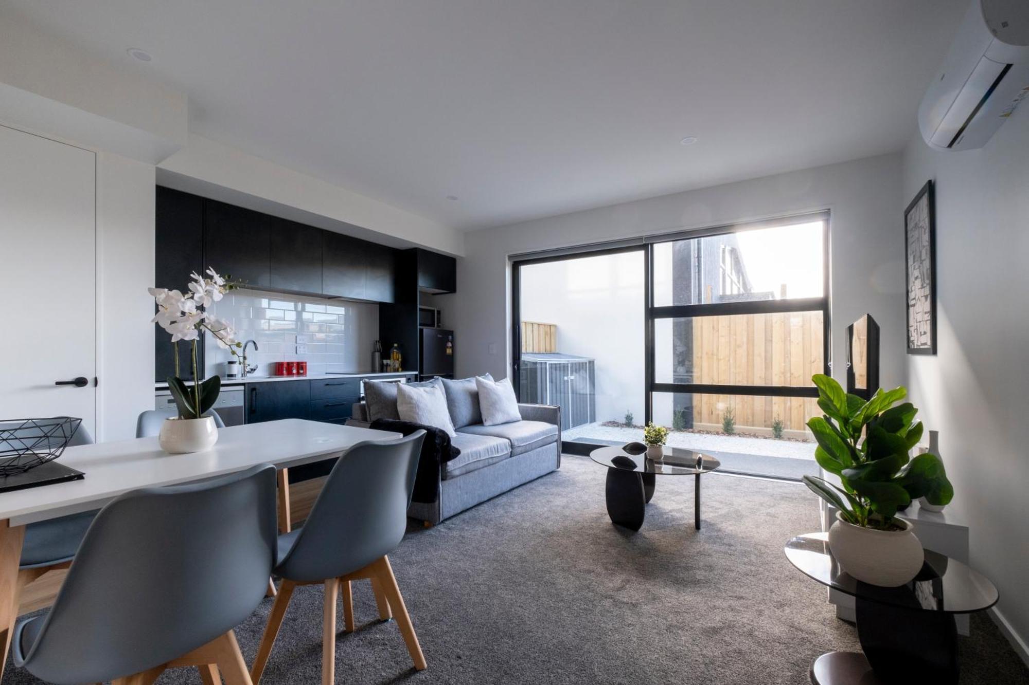 Luxury 2 Bed Townhome In Cbd كريستتشيرش المظهر الخارجي الصورة