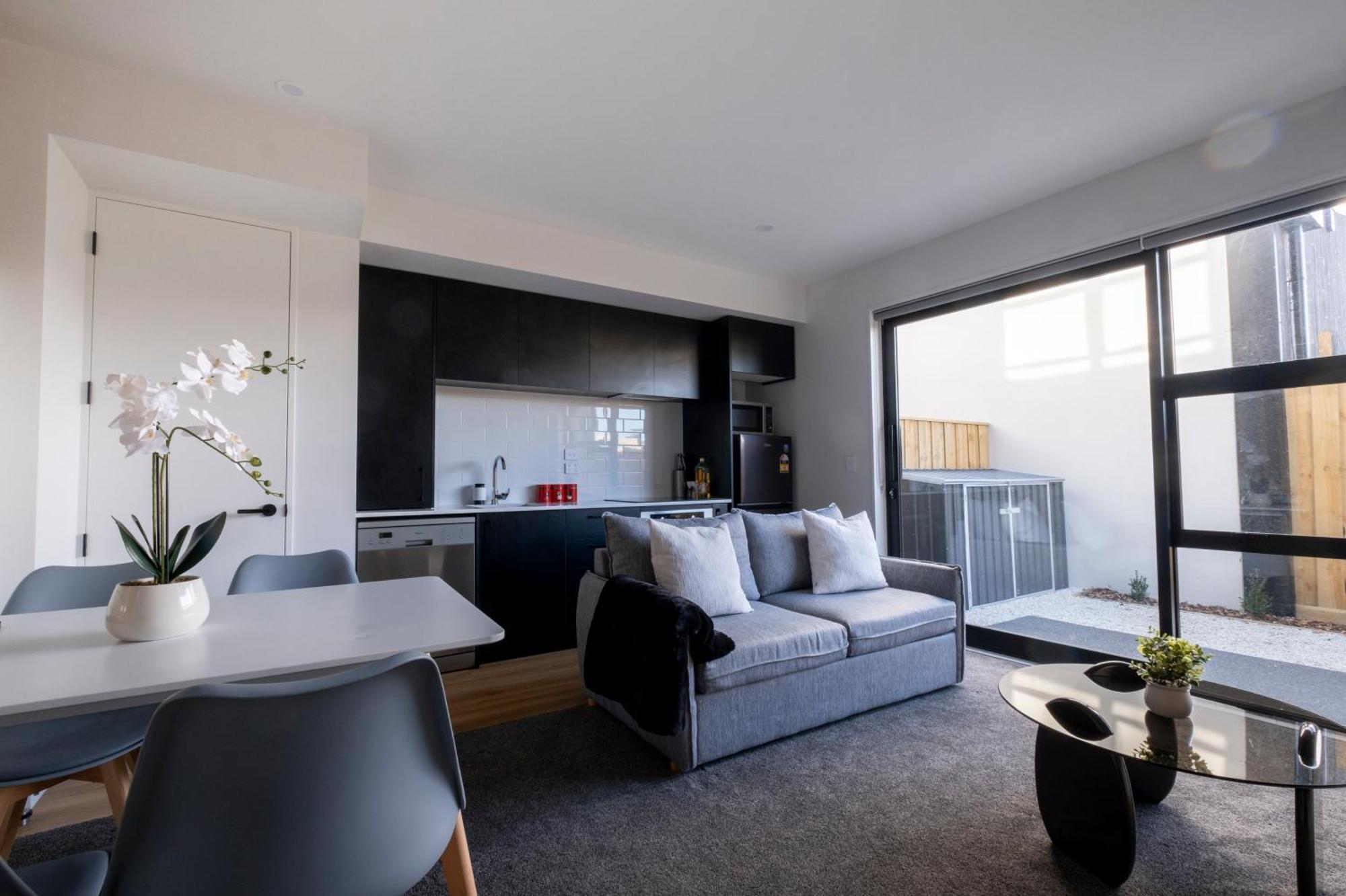 Luxury 2 Bed Townhome In Cbd كريستتشيرش المظهر الخارجي الصورة