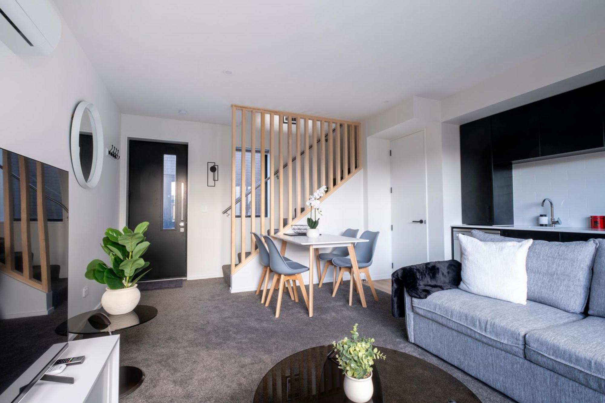 Luxury 2 Bed Townhome In Cbd كريستتشيرش المظهر الخارجي الصورة