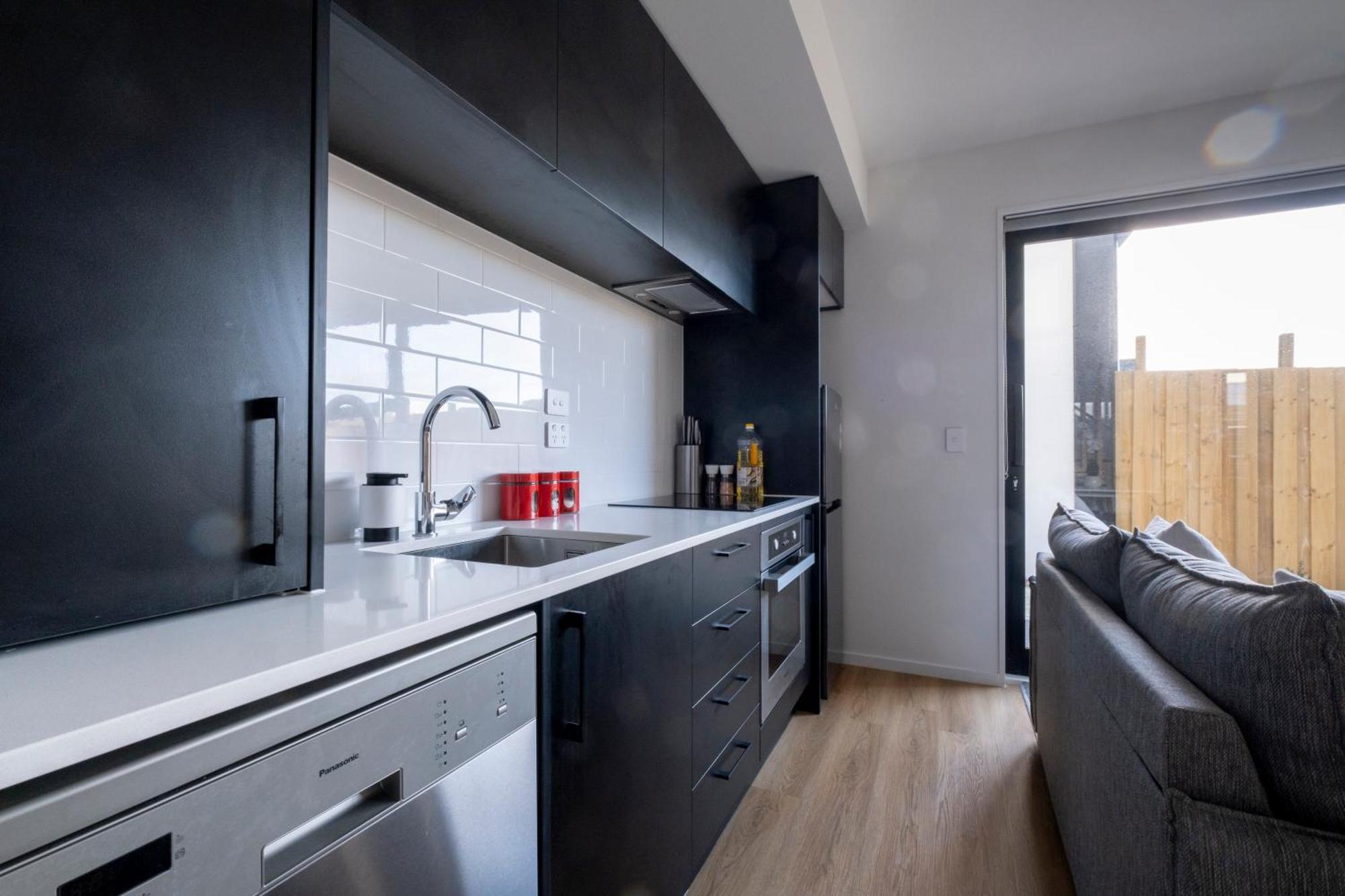 Luxury 2 Bed Townhome In Cbd كريستتشيرش المظهر الخارجي الصورة