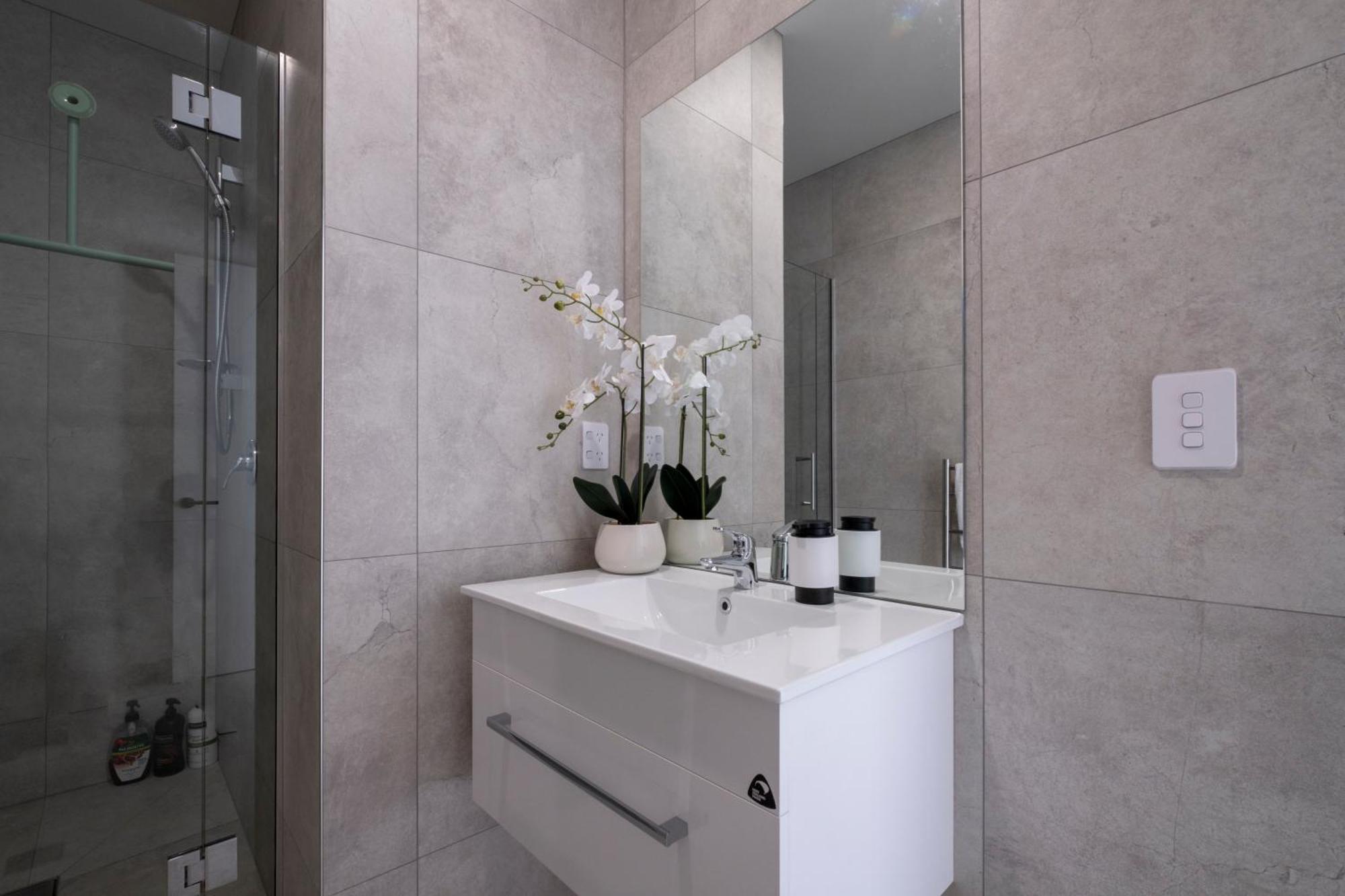 Luxury 2 Bed Townhome In Cbd كريستتشيرش المظهر الخارجي الصورة
