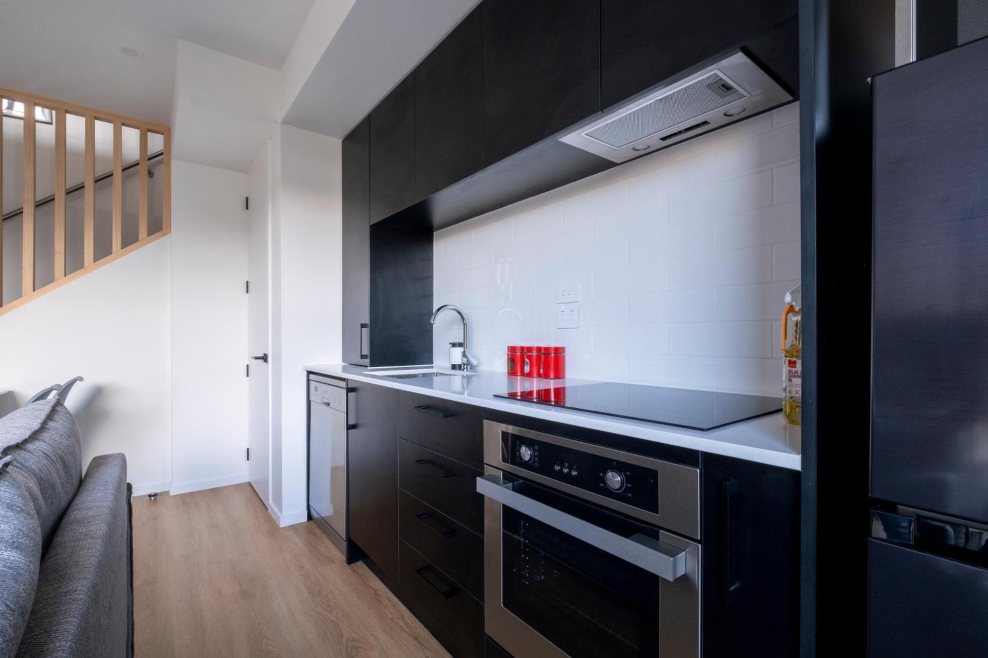 Luxury 2 Bed Townhome In Cbd كريستتشيرش المظهر الخارجي الصورة